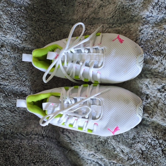 Women’s Puma Axelion Bright Cross Trainers sz 7.5 - Picture 2 of 7